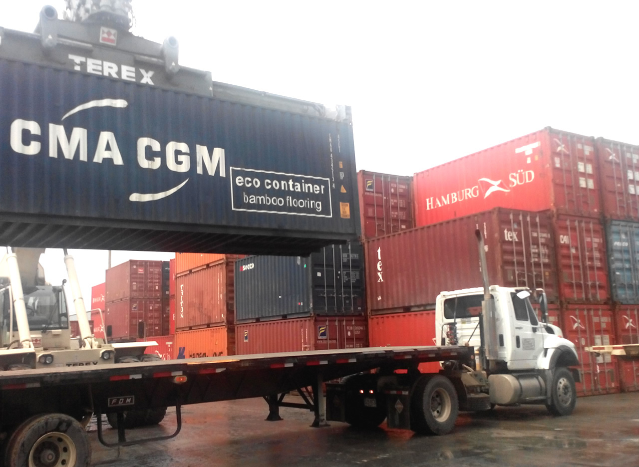 transporte de containers o conetenedores